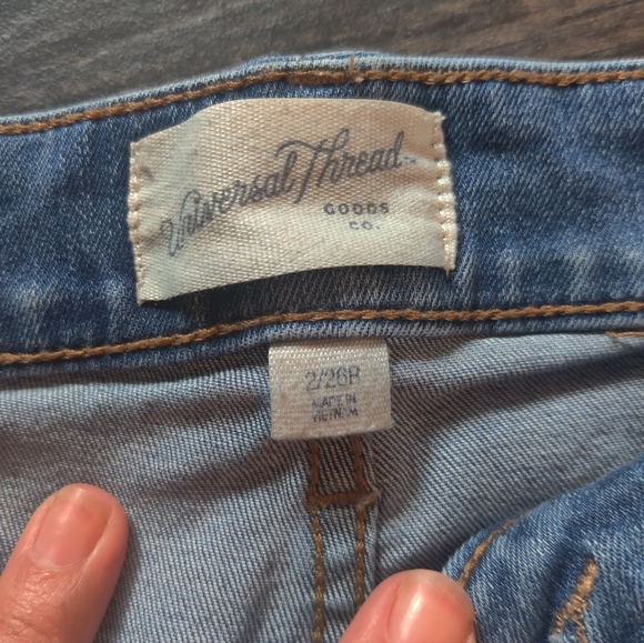 Women's skinny jeans - Picture 2 of 3